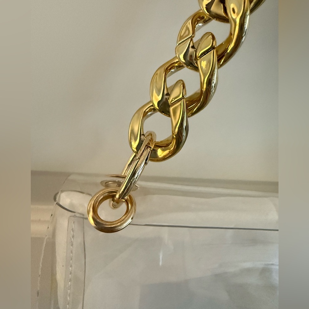 NWT Boutique CLEAR Shoulder Bag with chunky gold chain. - Picture 5 of 7
